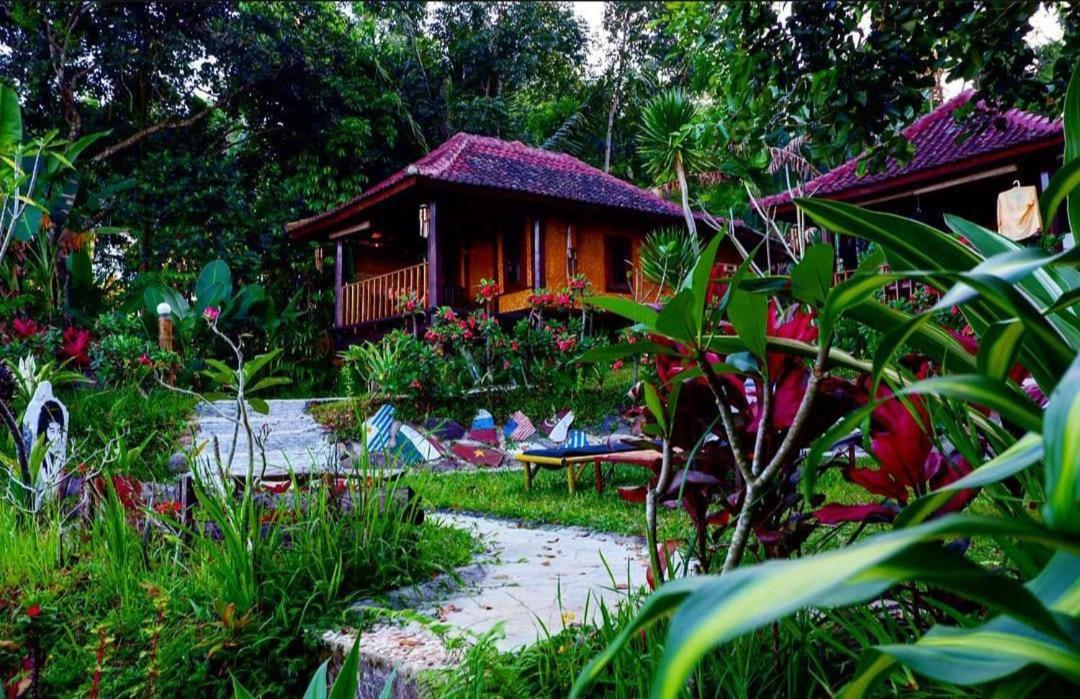 Sky garden Lombok Lägenhet Tetebatu Exteriör bild